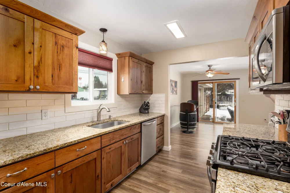 10378 Bateman Street Hayden, ID 83835
