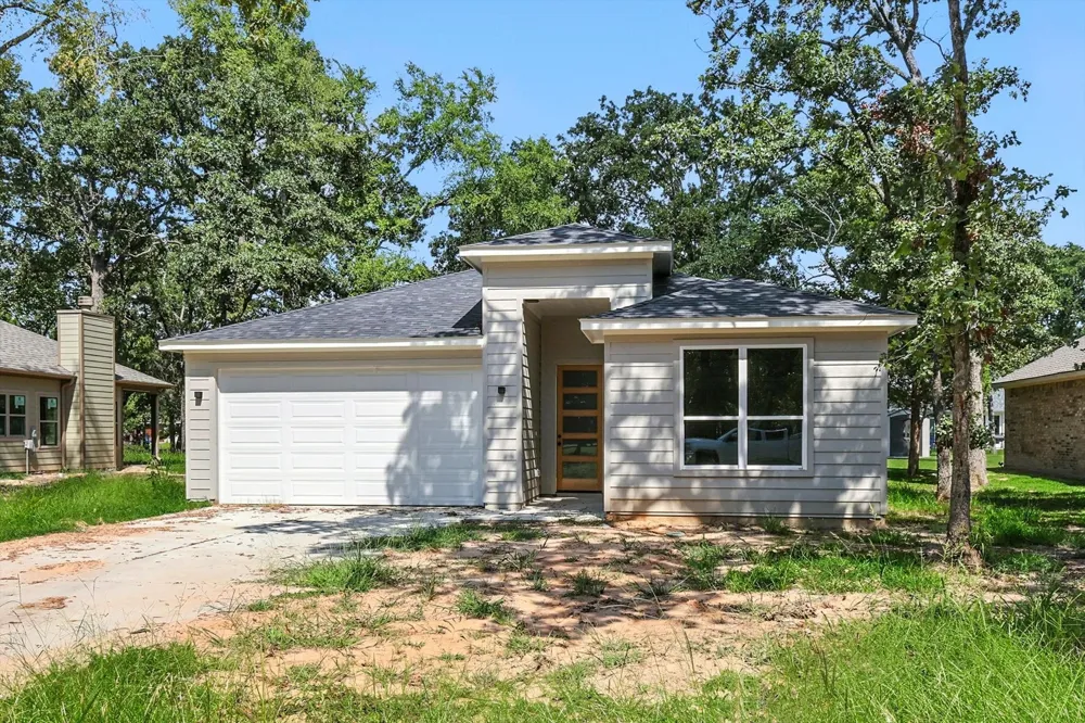 10 Huckleberry Star Harbor, TX 75148