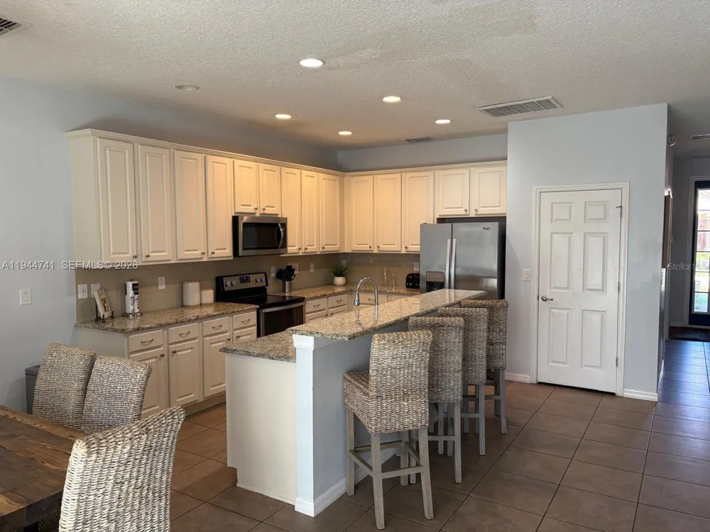 4445 SHIVA LOOP #4445 Kissimmee, FL 34746