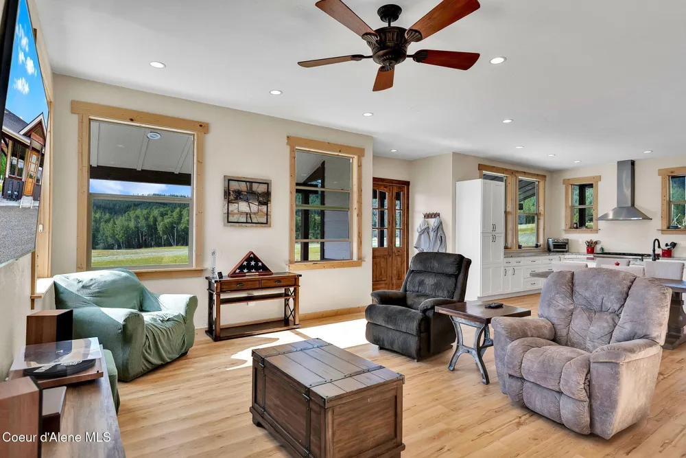 12194 E Rosewood Road St. Maries, ID 83861