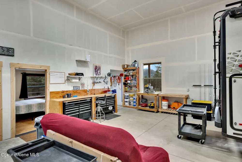 12194 E Rosewood Road St. Maries, ID 83861