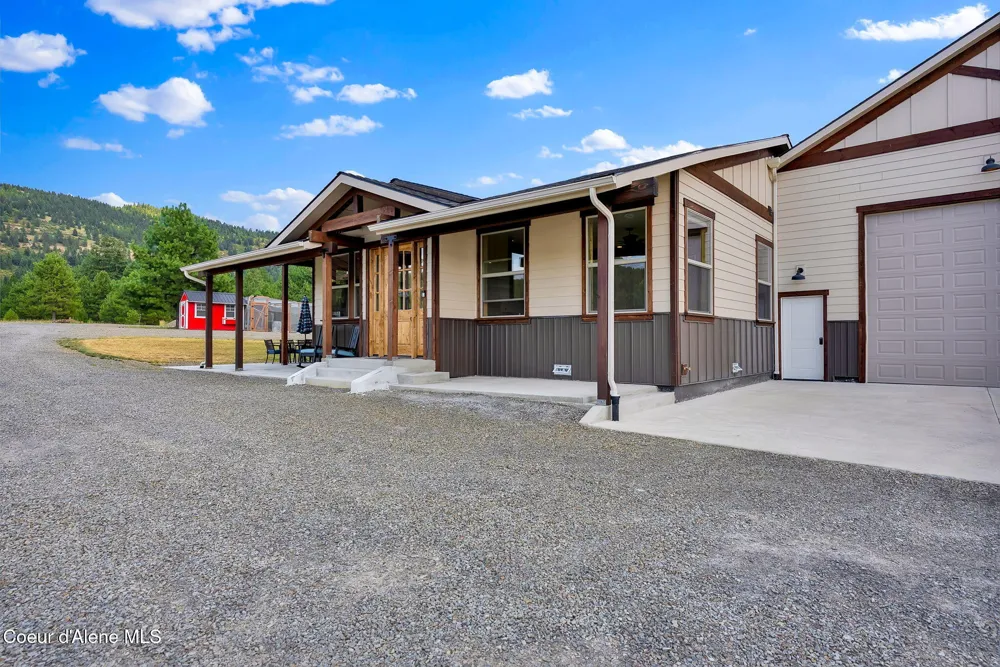12194 E Rosewood Road St. Maries, ID 83861