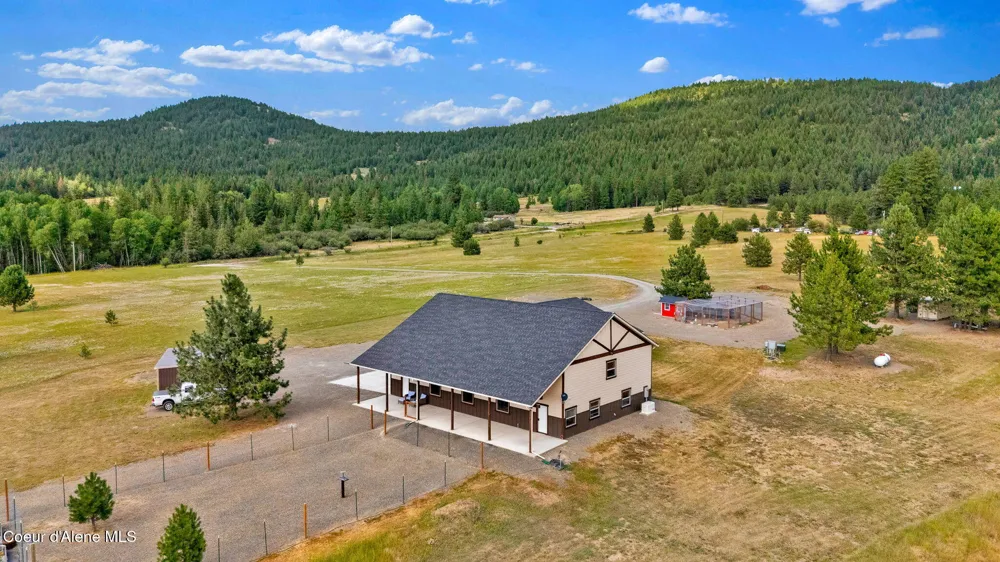 12194 E Rosewood Road St. Maries, ID 83861