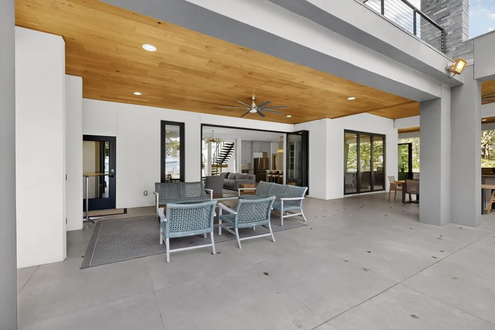 8839 Southern Shore Court Kemp, TX 75143