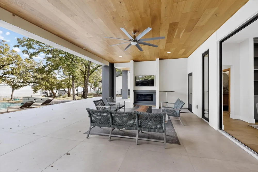 8839 Southern Shore Court Kemp, TX 75143