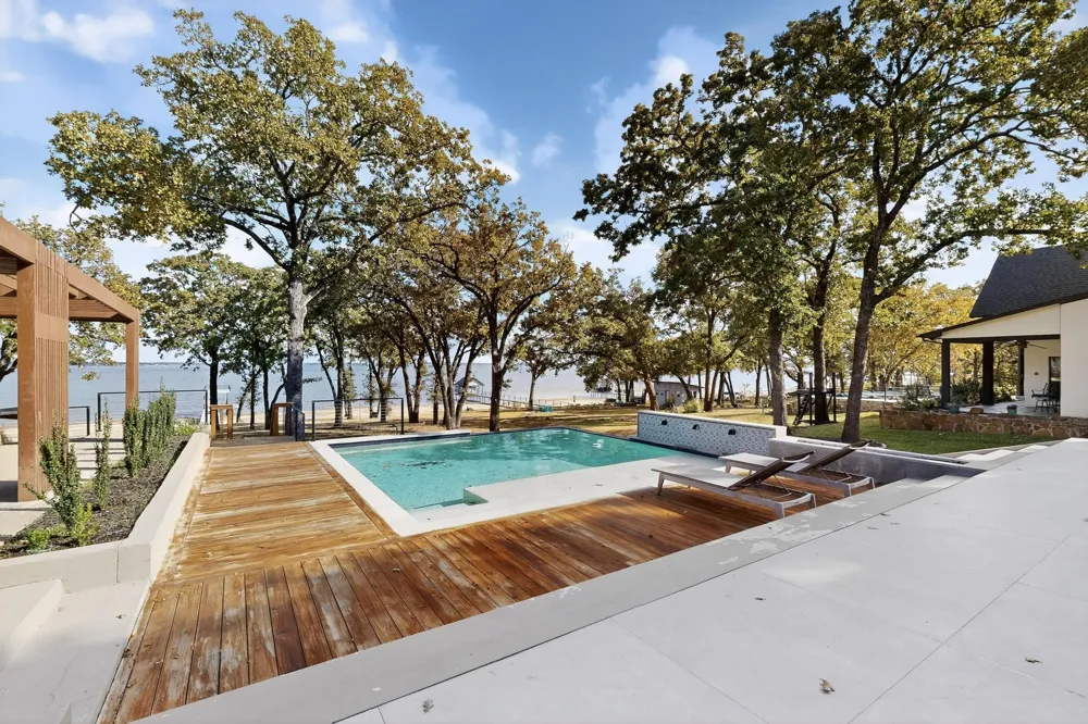 8839 Southern Shore Court Kemp, TX 75143