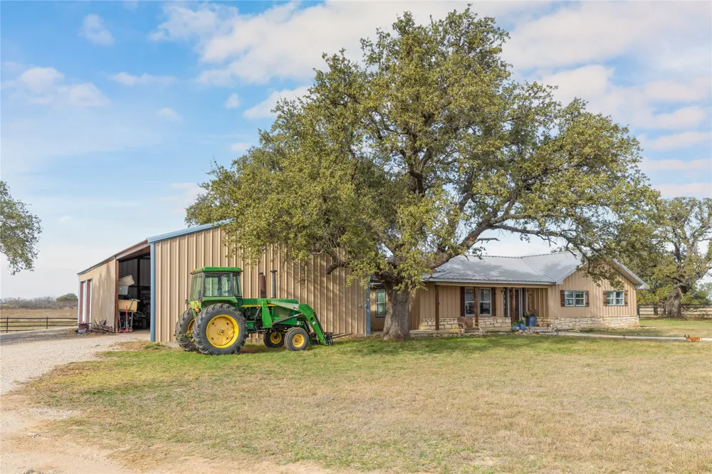 6500 FM 586 Bangs, TX 76823