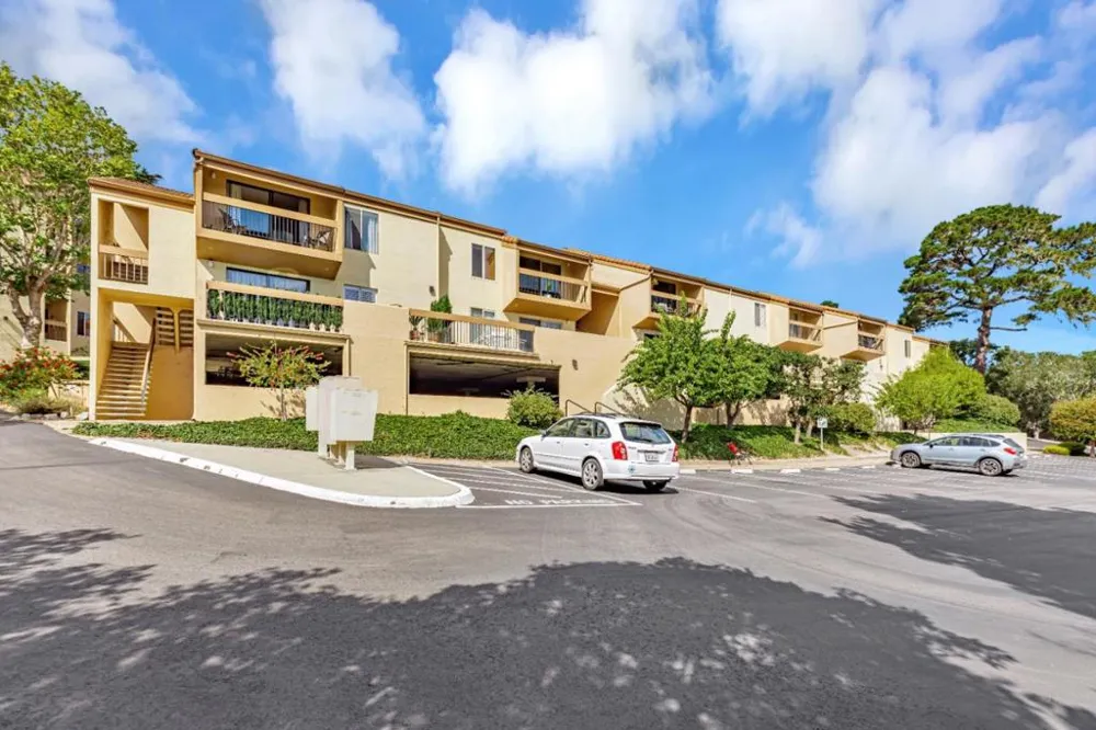1210 Golden Oaks Lane Monterey, CA 93940