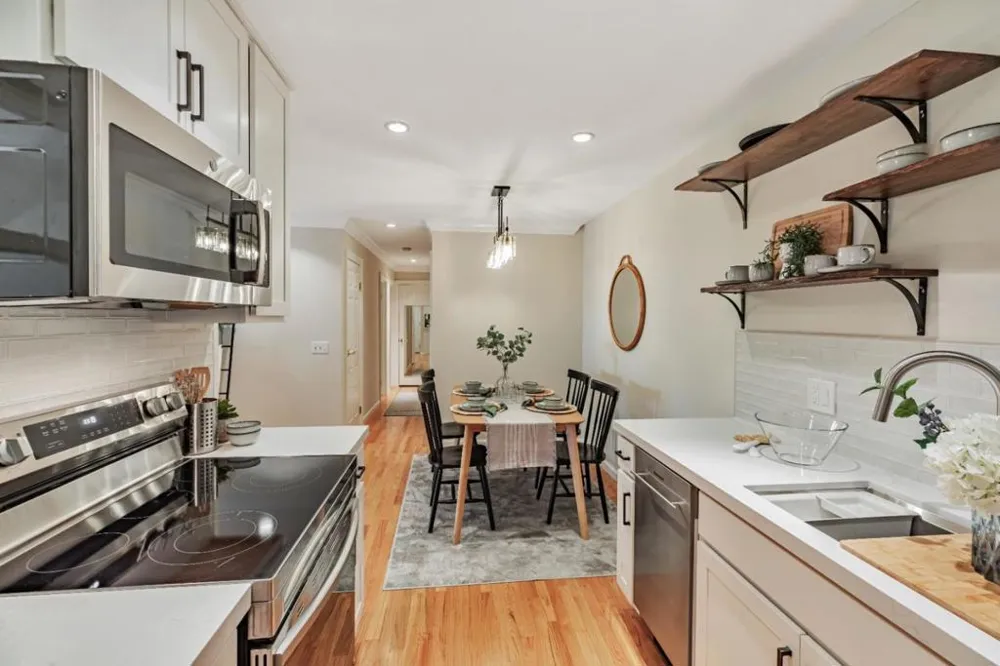 1210 Golden Oaks Lane Monterey, CA 93940
