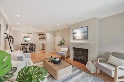 1210 Golden Oaks Lane