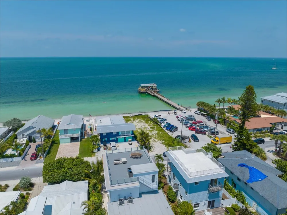 870 SHORE DRIVE Anna Maria, FL 34216