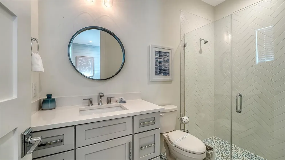 2175 AVENUE A Bradenton Beach, FL 34217