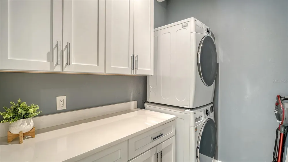 2175 AVENUE A Bradenton Beach, FL 34217