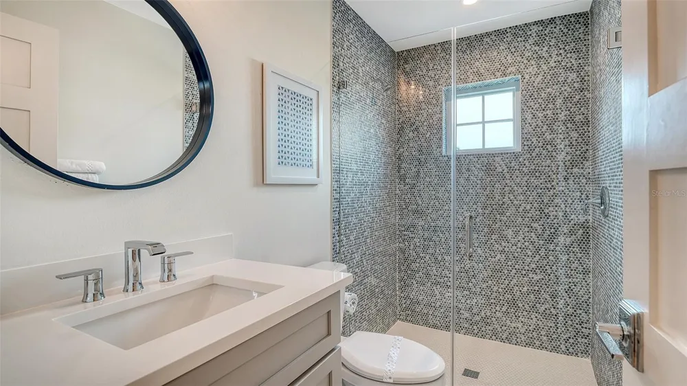 2175 AVENUE A Bradenton Beach, FL 34217