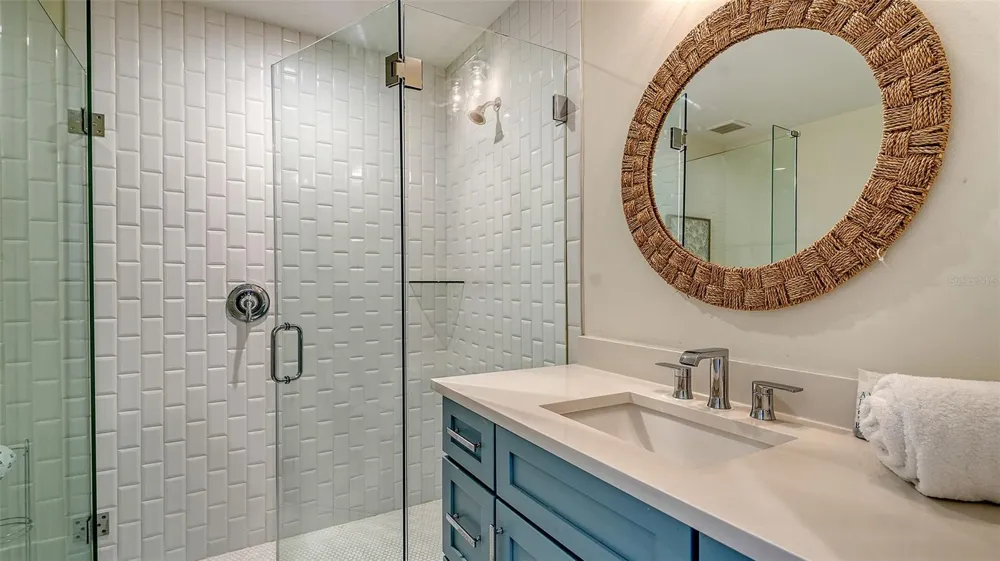 2175 AVENUE A Bradenton Beach, FL 34217