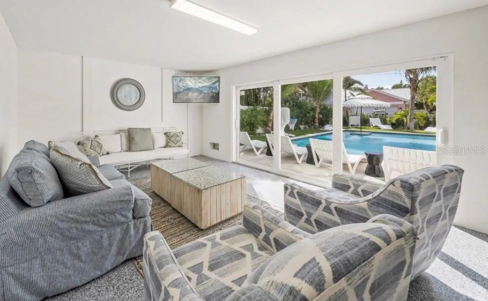 2175 AVENUE A Bradenton Beach, FL 34217