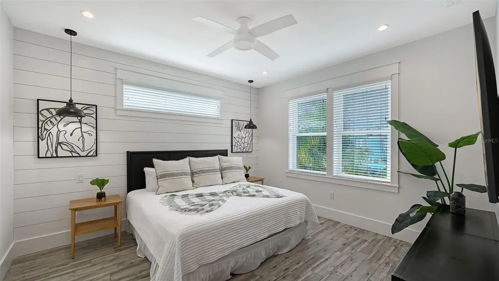 2206 AVENUE A Bradenton Beach, FL 34217