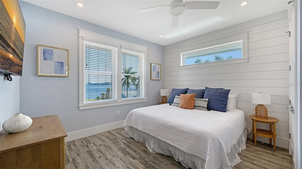2206 AVENUE A Bradenton Beach, FL 34217