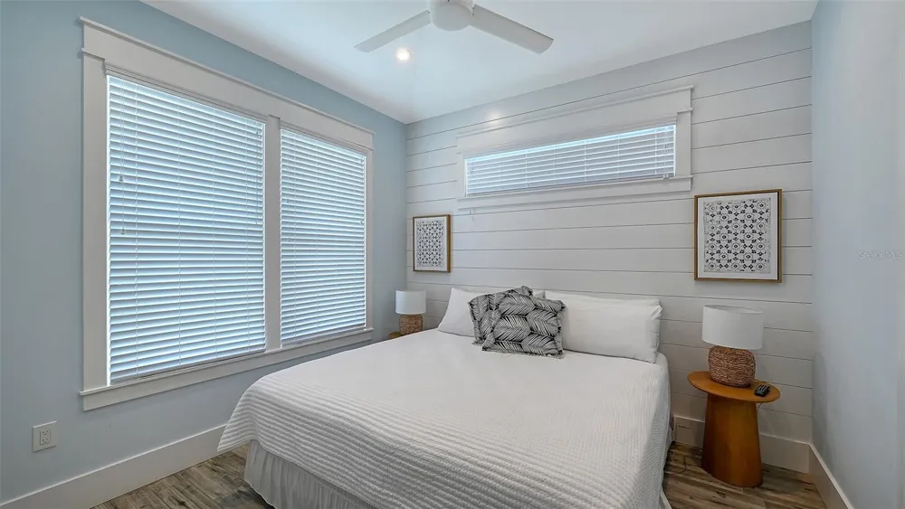 2206 AVENUE A Bradenton Beach, FL 34217