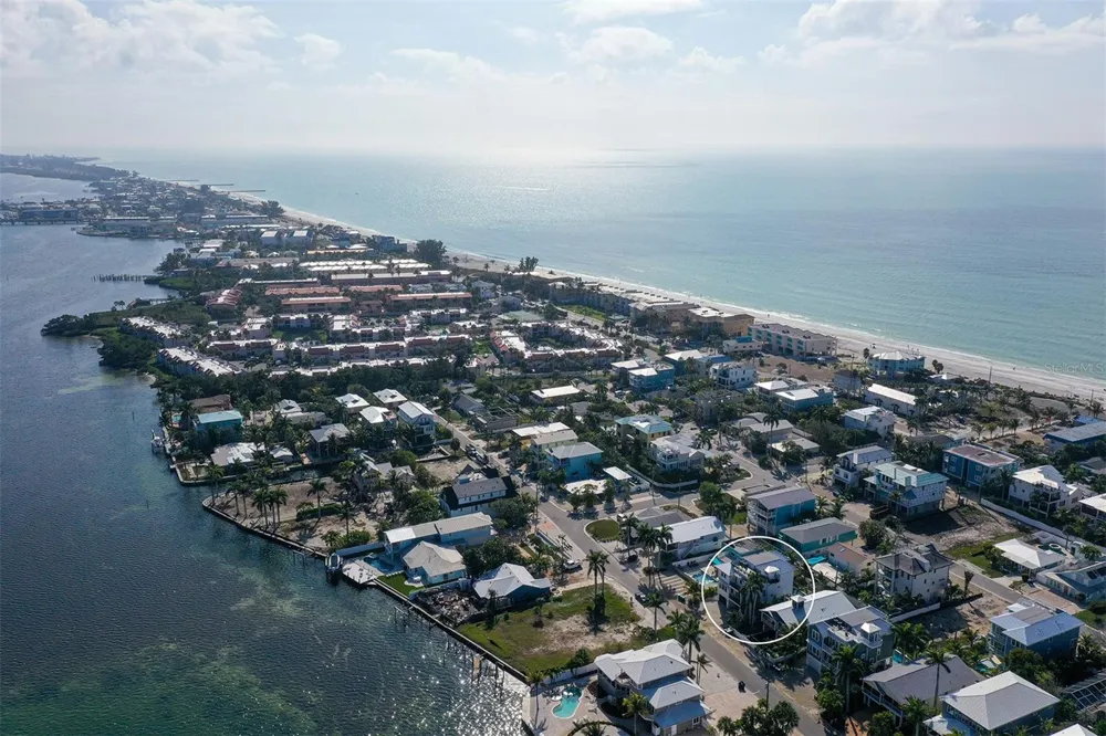 2206 AVENUE A Bradenton Beach, FL 34217