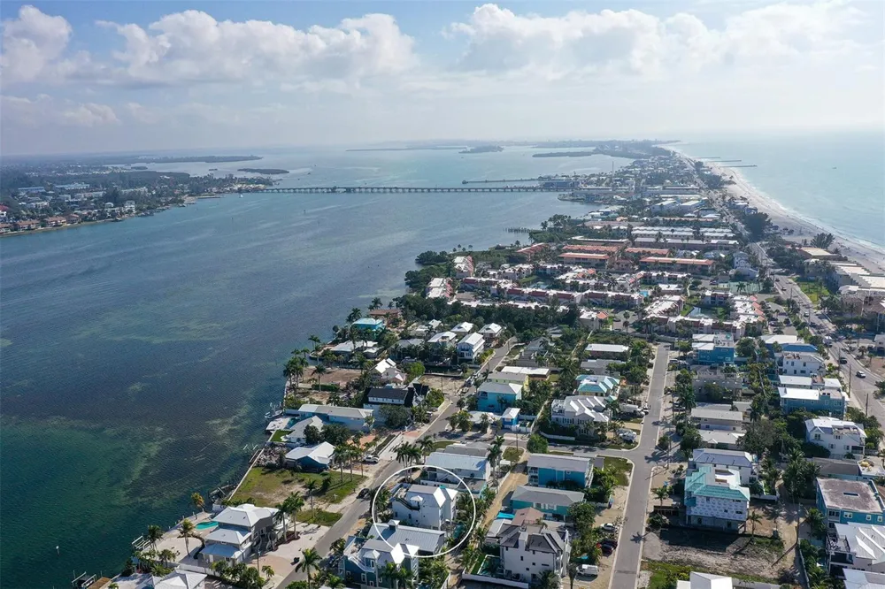 2206 AVENUE A Bradenton Beach, FL 34217