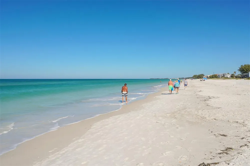 2206 AVENUE A Bradenton Beach, FL 34217
