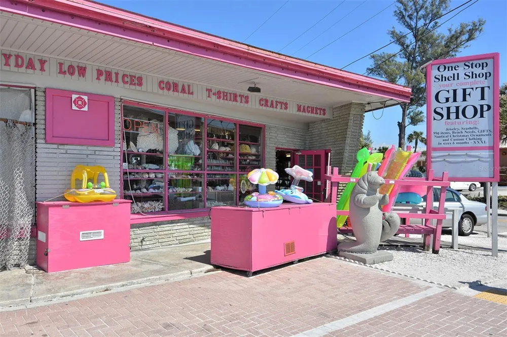 2206 AVENUE A Bradenton Beach, FL 34217