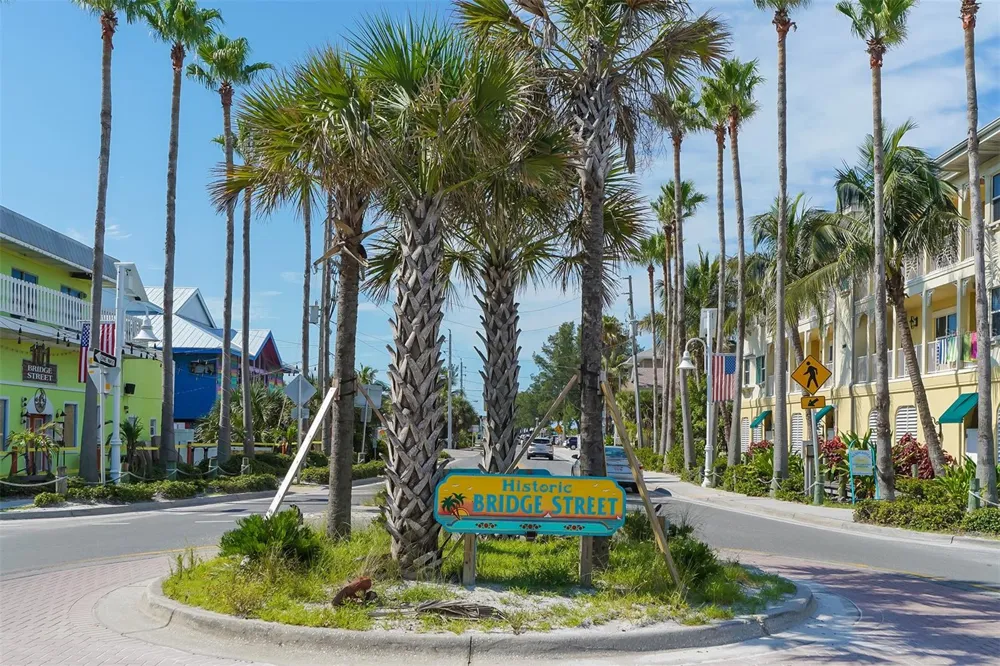 2206 AVENUE A Bradenton Beach, FL 34217