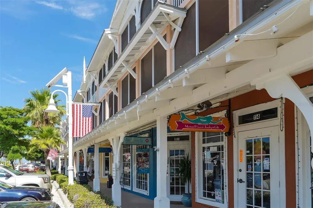 2206 AVENUE A Bradenton Beach, FL 34217