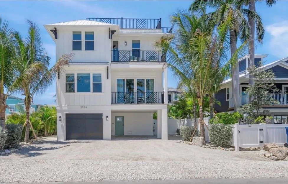 2206 AVENUE A Bradenton Beach, FL 34217