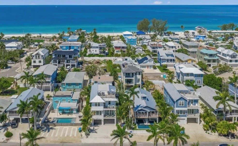 2206 AVENUE A Bradenton Beach, FL 34217