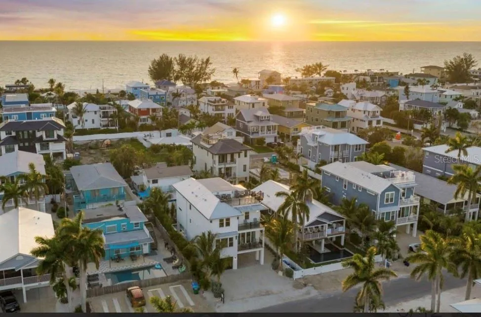 2206 AVENUE A Bradenton Beach, FL 34217