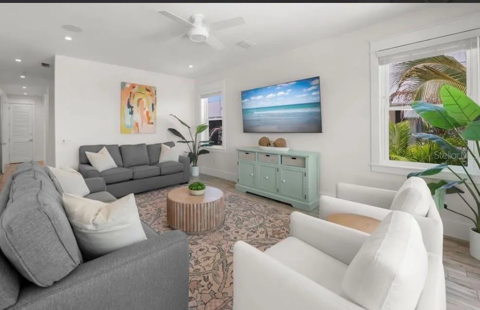 2206 AVENUE A Bradenton Beach, FL 34217