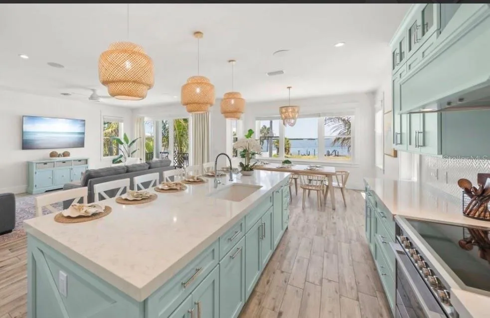2206 AVENUE A Bradenton Beach, FL 34217