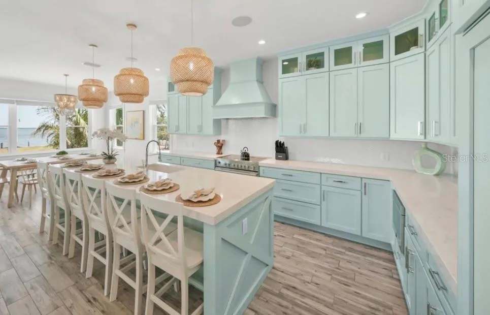2206 AVENUE A Bradenton Beach, FL 34217