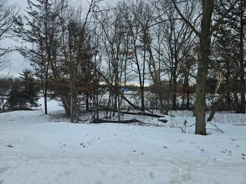 Lot 4, Block 3 2 1/2 AVENUE NE