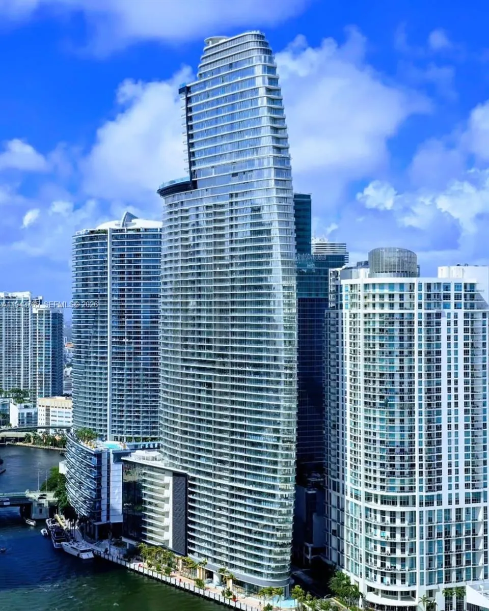300 Biscayne Blvd Way #3403 Miami, FL 33131