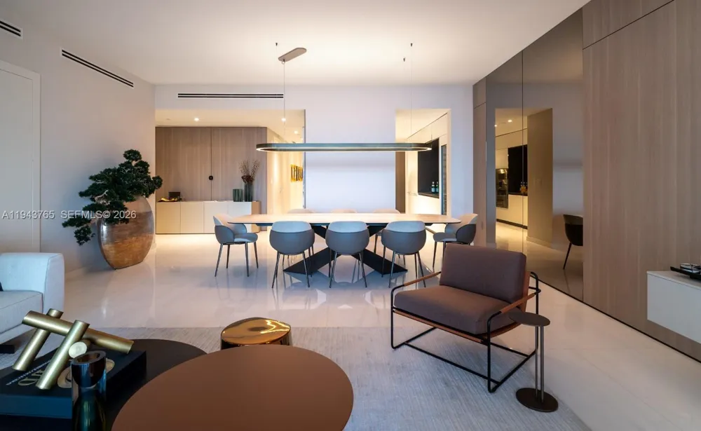 300 Biscayne Blvd Way #3403 Miami, FL 33131