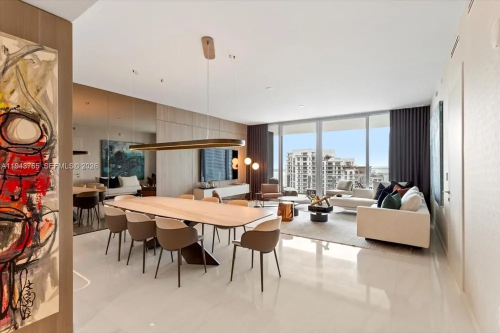 300 Biscayne Blvd Way #3403 Miami, FL 33131