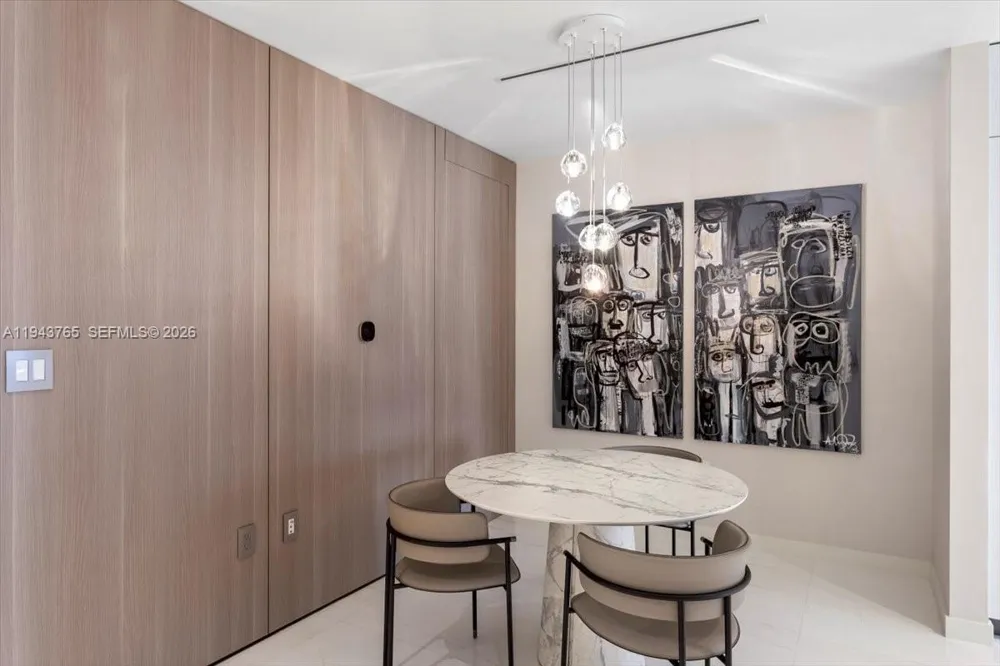 300 Biscayne Blvd Way #3403 Miami, FL 33131