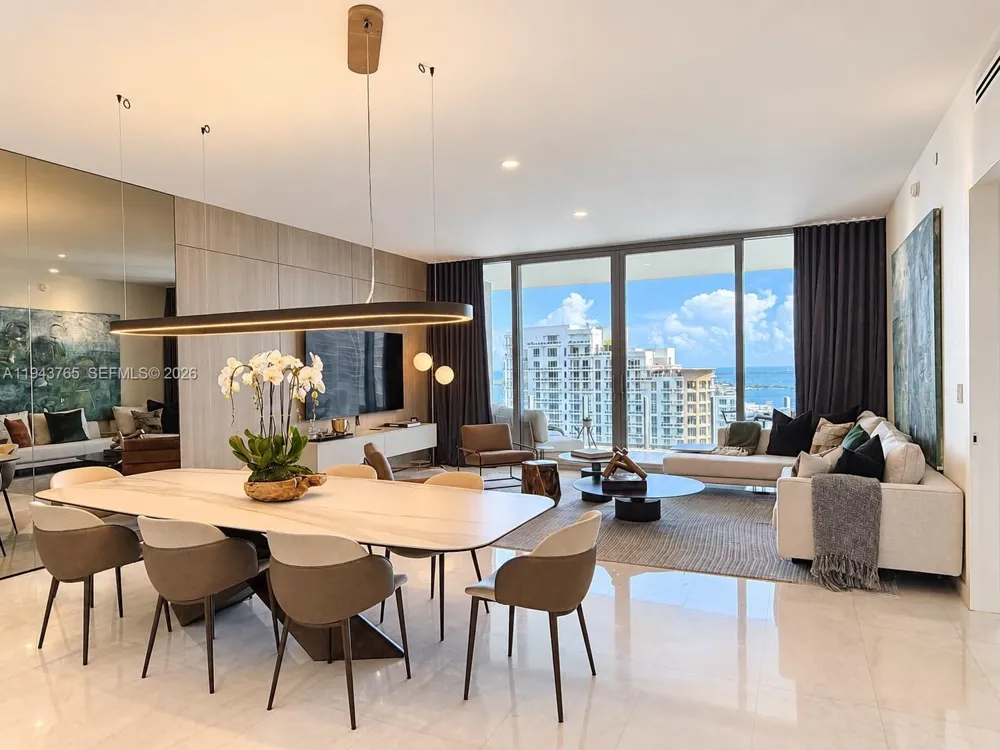 300 Biscayne Blvd Way #3403 Miami, FL 33131
