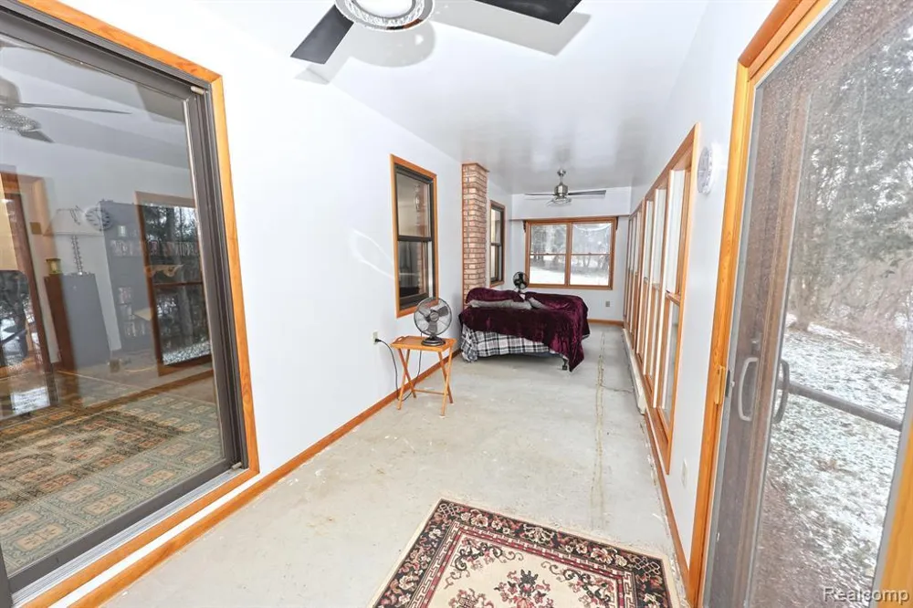 11575 Us Highway 31 Berrien Township, MI 49103
