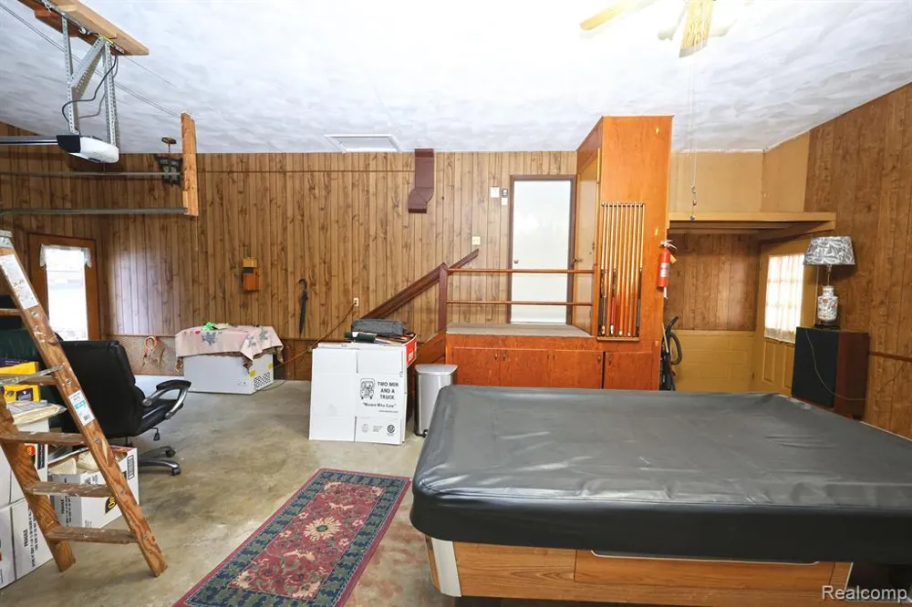 11575 Us Highway 31 Berrien Township, MI 49103