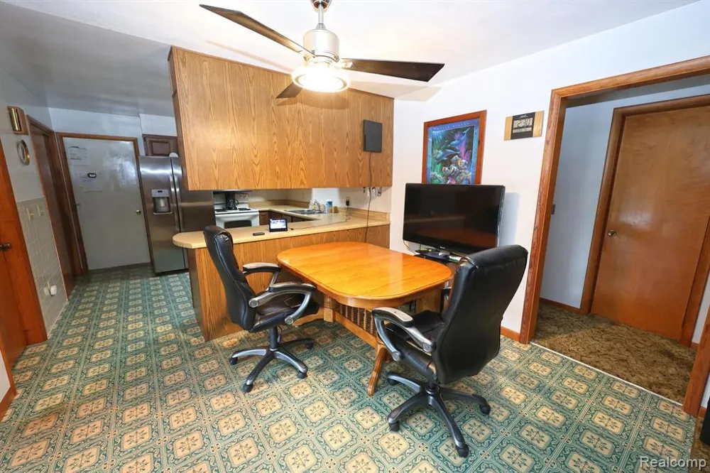 11575 Us Highway 31 Berrien Township, MI 49103