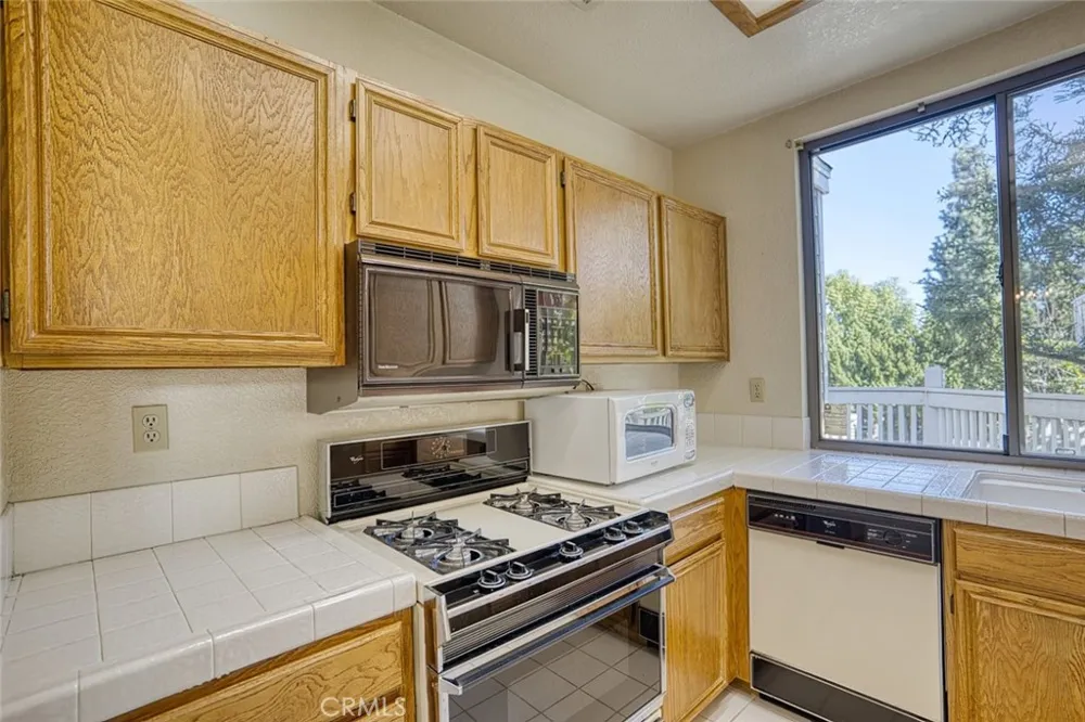 4900 Grand Avenue #212 Covina, CA 91724