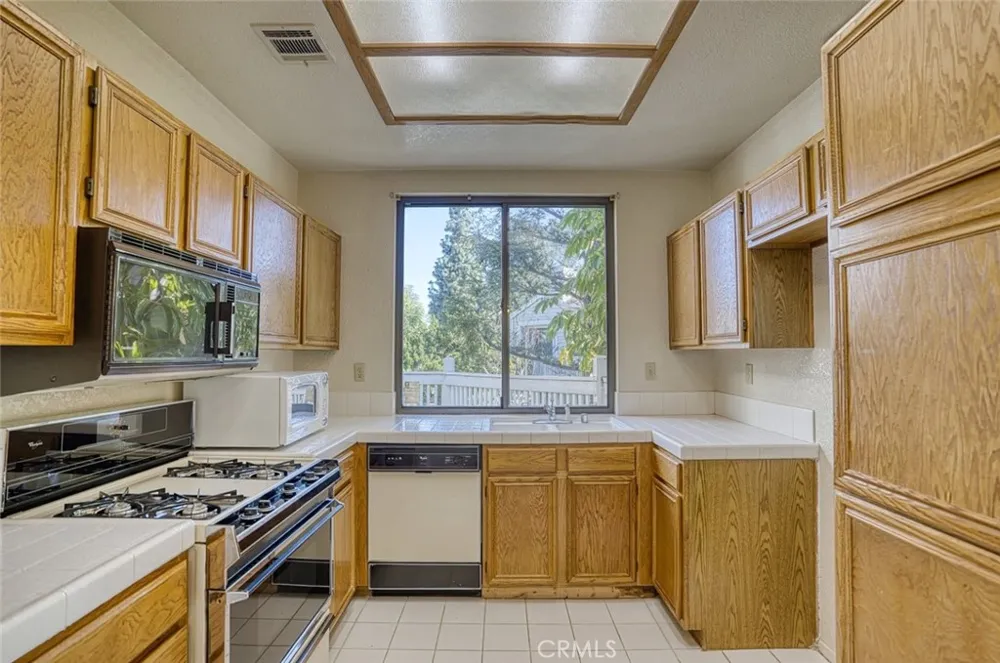 4900 Grand Avenue #212 Covina, CA 91724