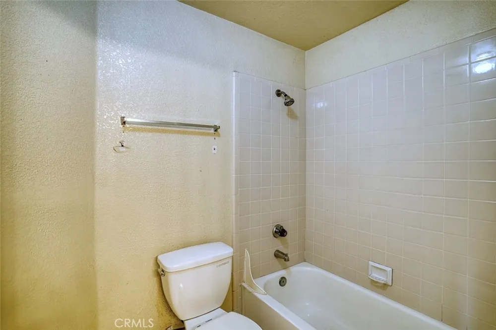 4900 Grand Avenue #212 Covina, CA 91724
