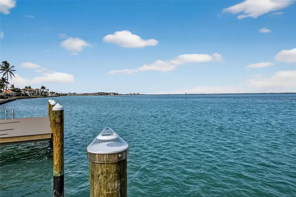 525 CHANNEL LANE Longboat Key, FL 34228