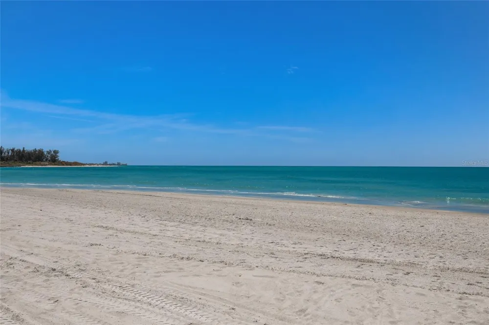 525 CHANNEL LANE Longboat Key, FL 34228