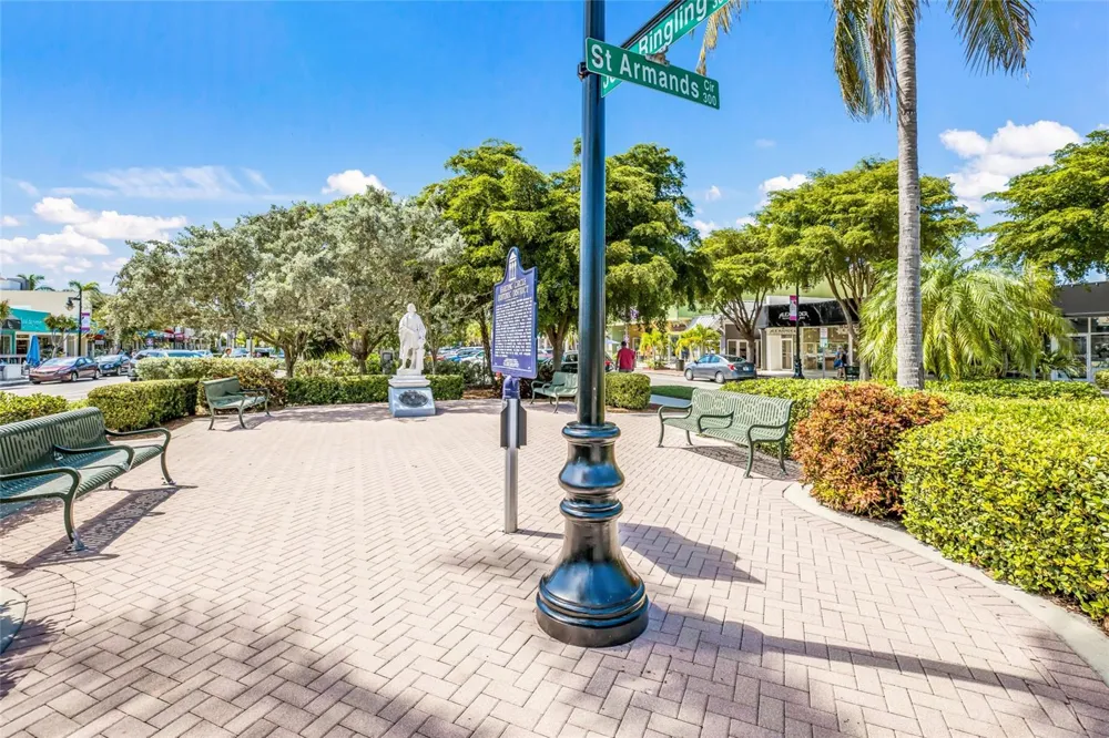 525 CHANNEL LANE Longboat Key, FL 34228